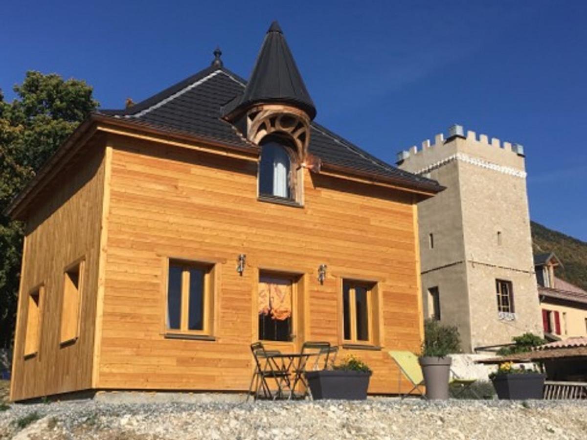 Chateau Du Terrail Montmaur  Exterior foto
